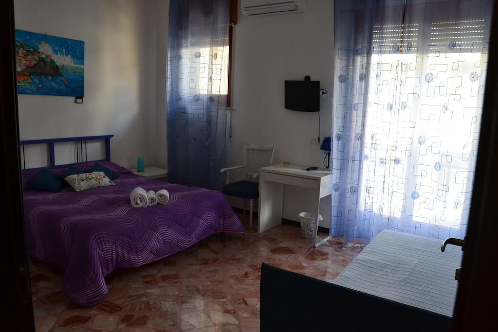 A Due Passi Da Erice B&B Extérieur photo